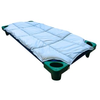 Óvodai fektetőre steppelt töltött lepedő - világoskék