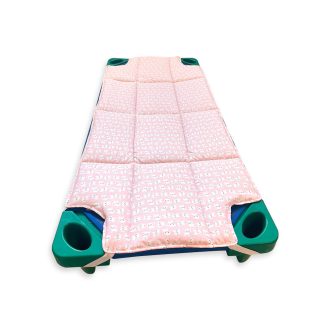   Óvodai fektetőre steppelt töltött lepedő - rózsaszín cicás