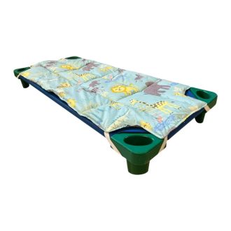 Óvodai fektetőre steppelt töltött lepedő - oroszlános