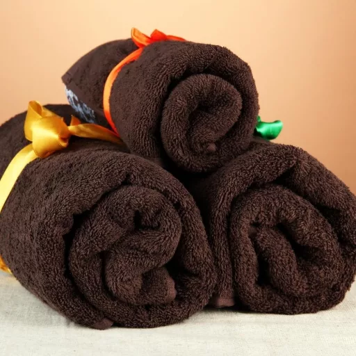 Frottír sötétbarna törölköző 30 x 50 méretben